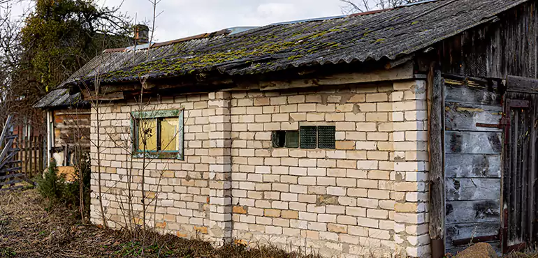 Cracks in Foundation Walls or Slab in Dallas, TX